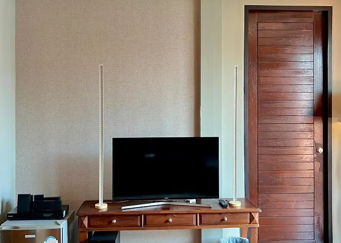 Yotaka Hotel 3*