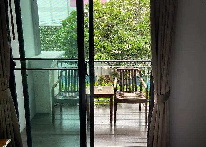 Yotaka Hotel