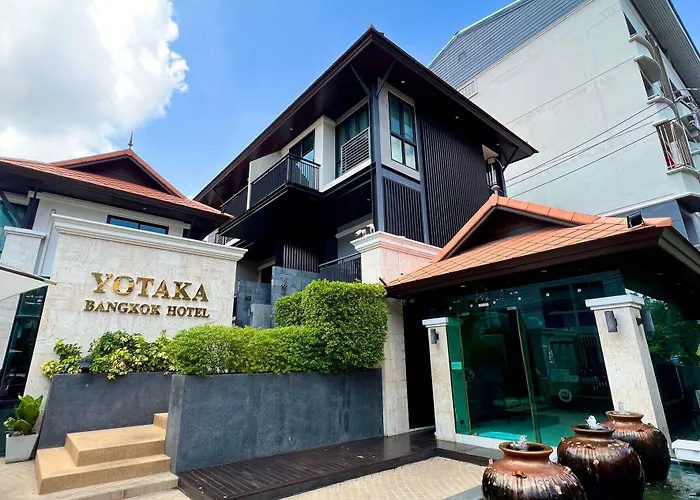 Hotel Yotaka 3*